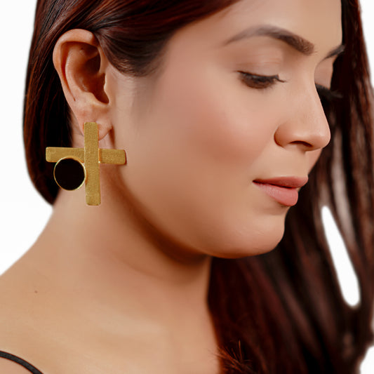 Black Drop Golden Earrings